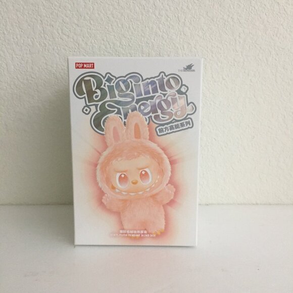 Pop Mart Labubu LOVE NEW SEALED Big Into Energy V3- 100% AUTHENTIC ( US SELLER) - Picture 2 of 9